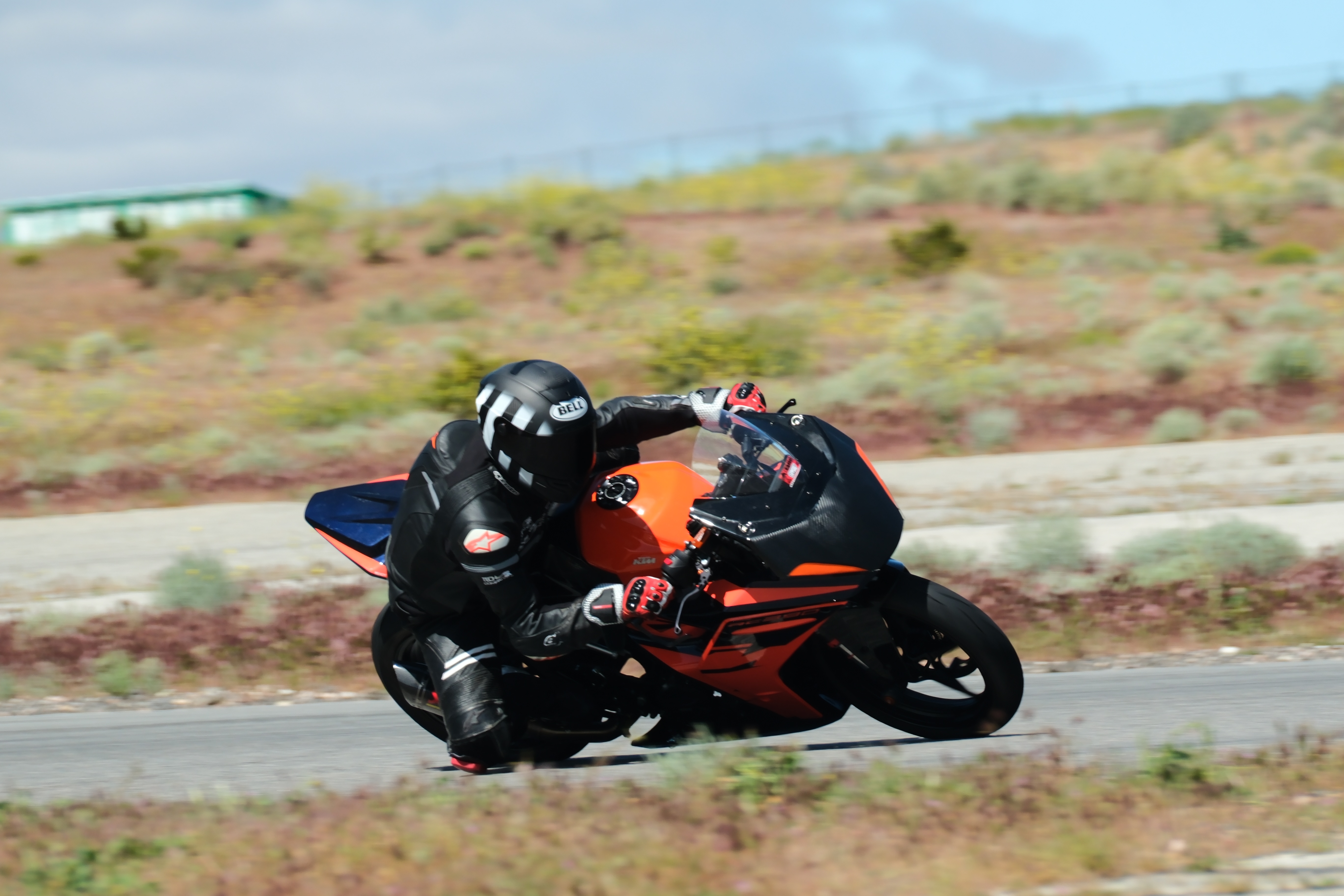 2023 KTM RC390 photo 41